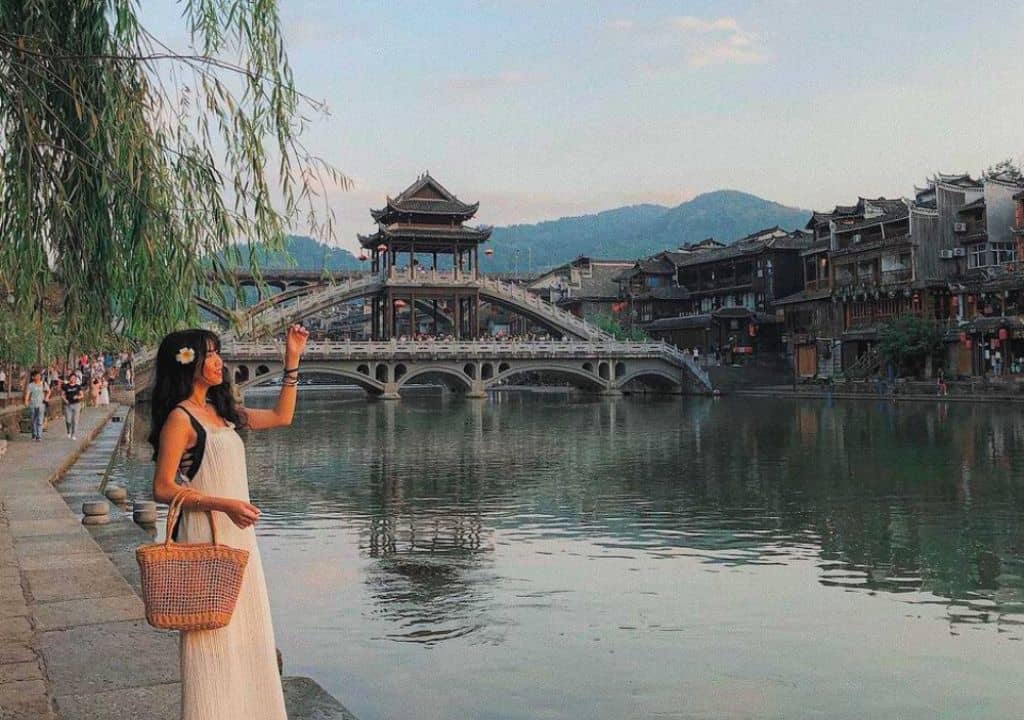 Trung Quốc: Trương Gia Giới - Phượng Hoàng Cổ Trấn